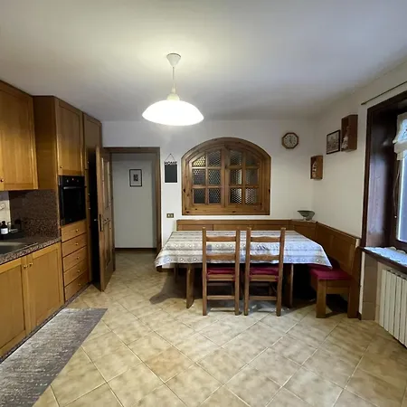 Un Posto Al Sole Apartment Semogo